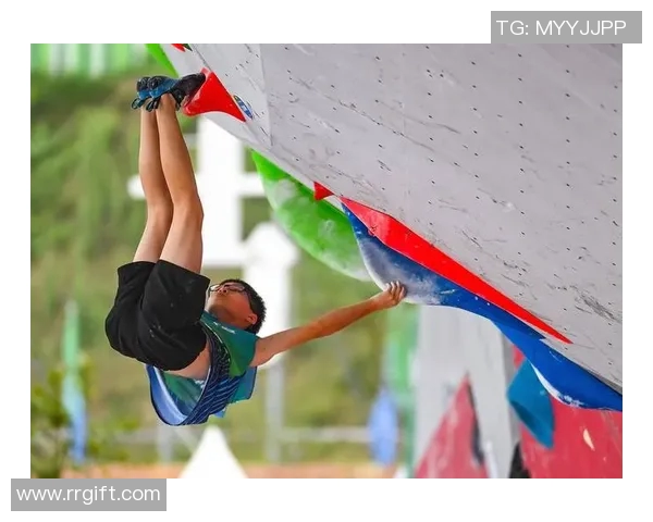 西安攀岩队技术解析：探索攀岩运动的技巧与训练方法