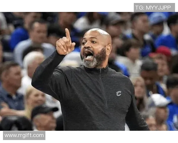 活塞创下28连败历史纪录主帅辞职球员悲痛泪洒更衣室