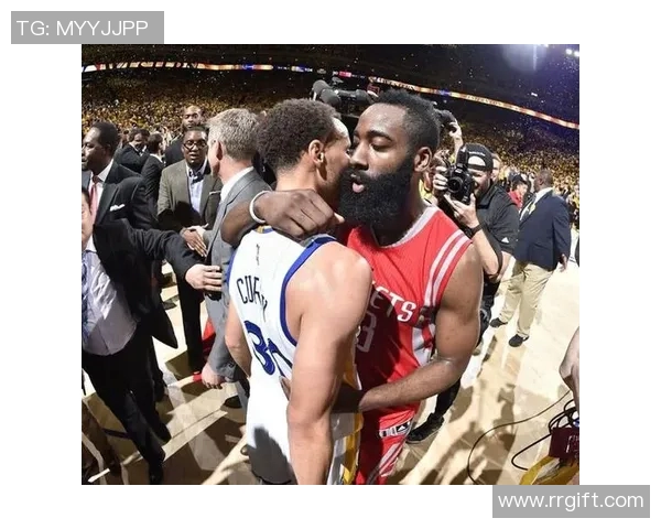 火箭与勇士激战正酣2月21日精彩对决引发球迷热议