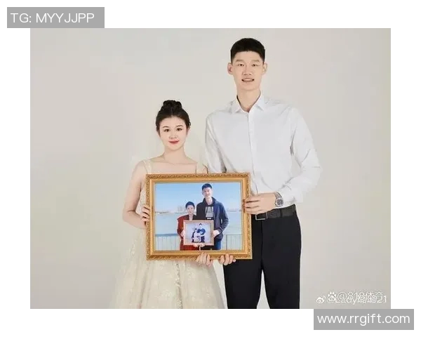 胡金秋:从青涩少年到篮球巨星的成长之路与辉煌成就 胡金秋:从青涩少年到篮球巨星的成长之路与辉煌成就