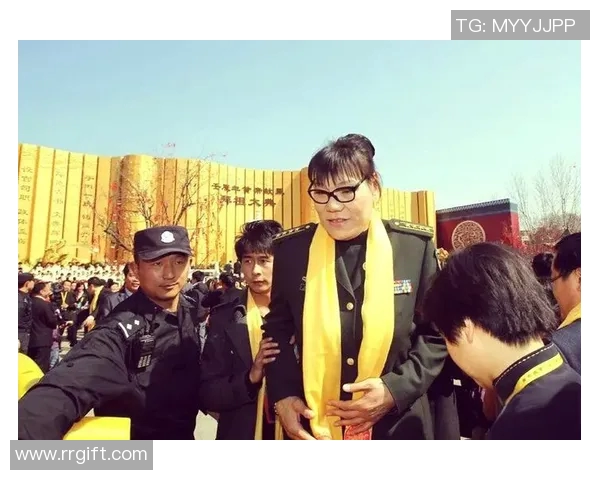 陈林坚:从青涩少年到篮球场上的璀璨明星,奋斗与荣耀的故事 陈林坚:从青涩少年到篮球场上的璀璨明星,奋斗与荣耀的故事