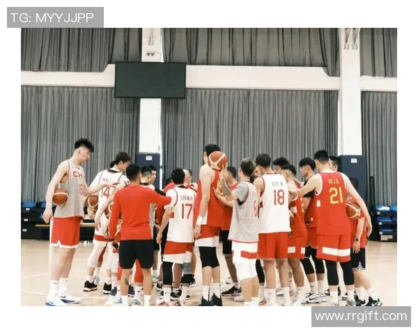 中国男篮迎战墨西哥队全力争胜展现团队实力与拼搏精神