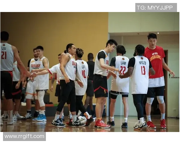 北京与广东篮球对决出场仪式盛况回顾与精彩瞬间分享