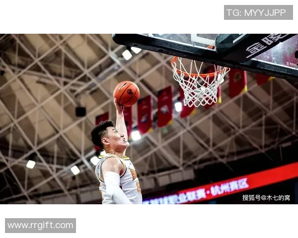 常林的奋斗历程与篮球梦想如何成就辉煌人生与职业生涯的交织与启示