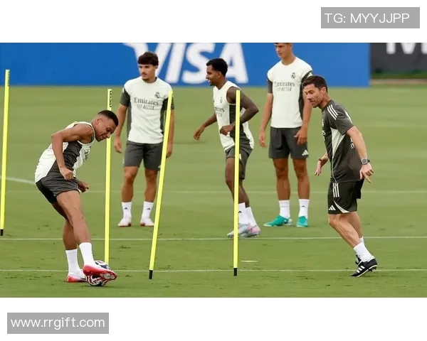 恩德里克的足球之路:从青训新星到世界瞩目的未来巨星 恩德里克的足球之路:从青训新星到世界瞩目的未来巨星