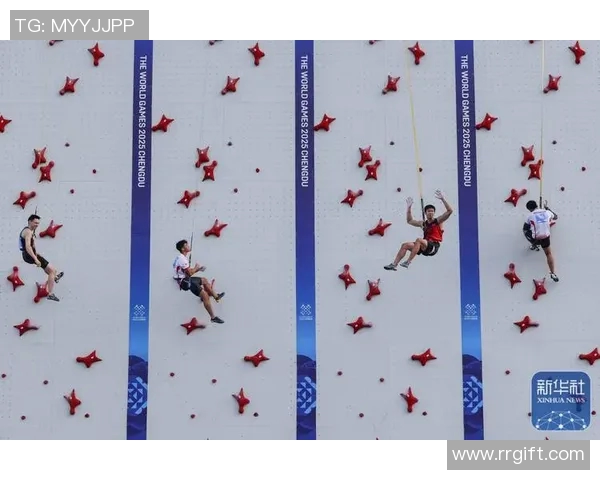 成都攀岩队在极限运动会中的速度表现精彩点评与分析