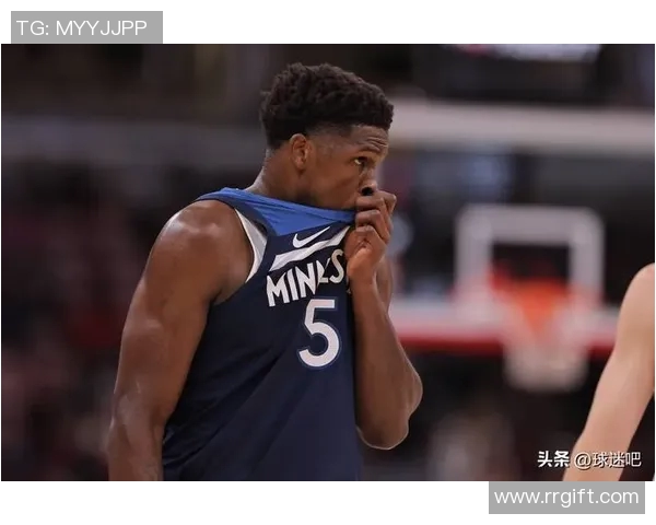 猛龙与独行侠激战正酣NBA赛季精彩对决引发球迷热议 猛龙与独行侠激战正酣NBA赛季精彩对决引发球迷热议